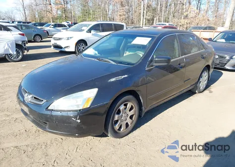 2003 Honda Accord 2.4 Lx z USA, uszkodzony, nr VIN 1HGCM56373A123732